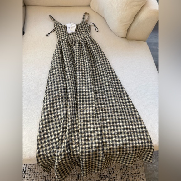 Princess Polly Dresses & Skirts - Princess Polly Plaid Black and Cream Maxi Dress